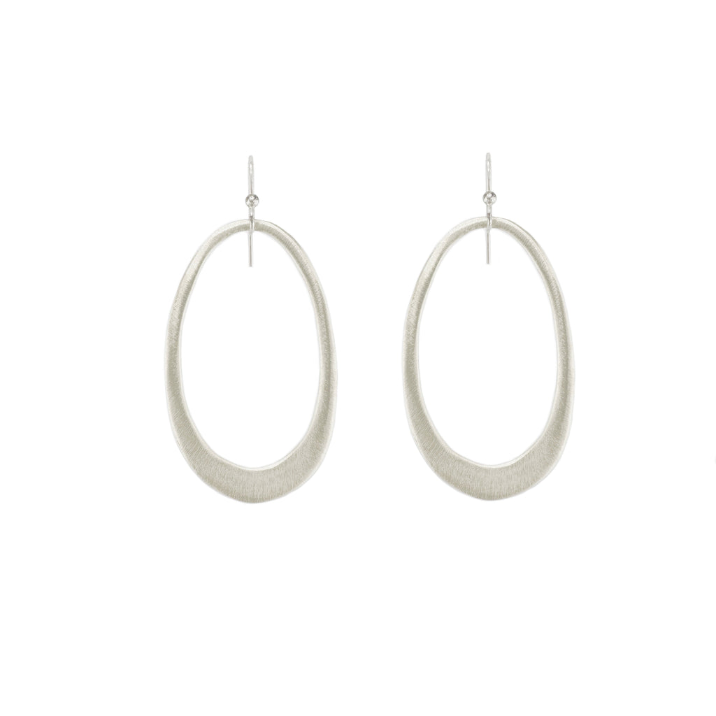 medium oval earrings in silver