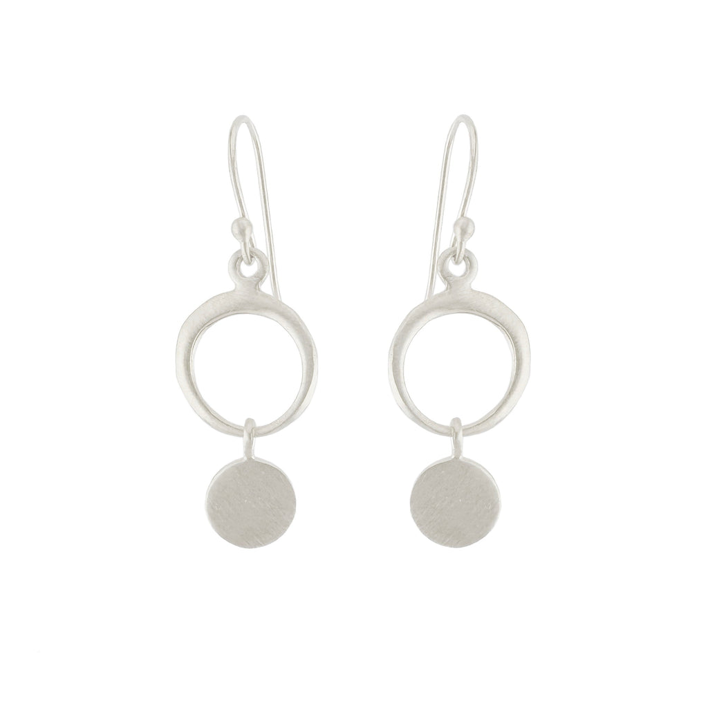 circles w. charm earrings in silver