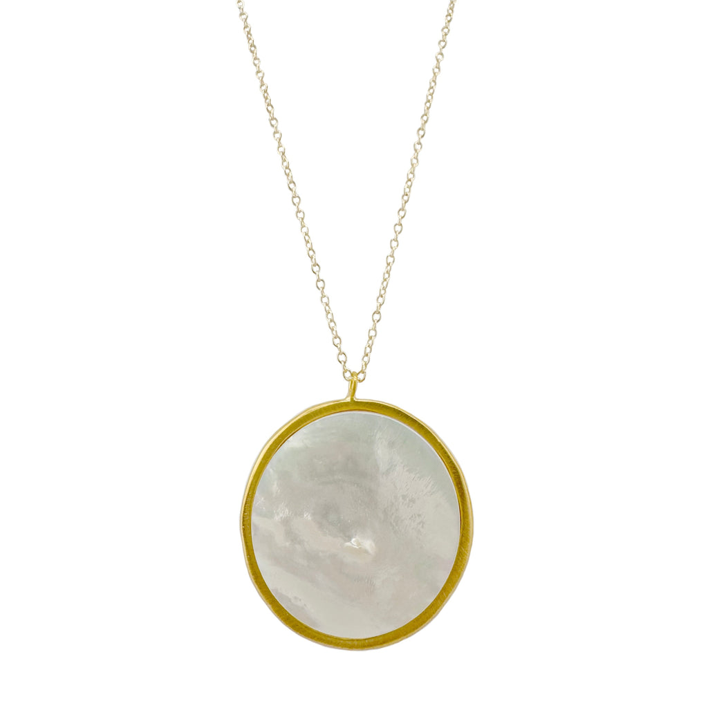 large circle w. mother of pearl necklace in vermeil